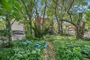 10 Eldridge Pl, Chelsea, MA 02150 - Photo 16