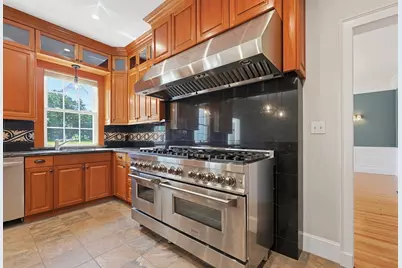 54 Arlington Dr, Bourne, MA 02532 - Photo 8