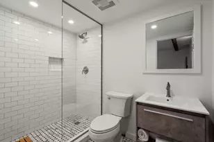 558 Commercial St, Provincetown, MA 02657 - Photo 26