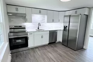 8 Myles Standish Dr, Haverhill, MA 01835 - Photo 1