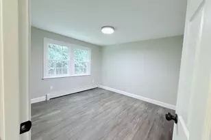 8 Myles Standish Dr, Haverhill, MA 01835 - Photo 12