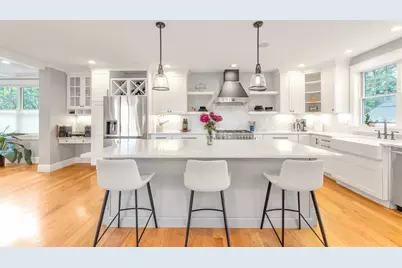 11 Chase Ave, Lexington, MA 02421 - Photo 2