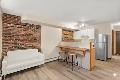 166 F St #1, Boston, MA 02127 - Photo 2