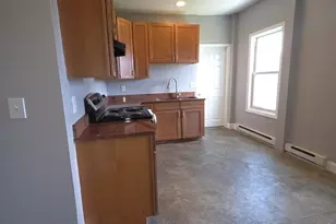 25 Lester St, Fall River, MA 02724 - Photo 8