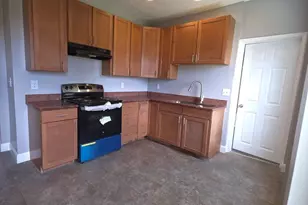 25 Lester St, Fall River, MA 02724 - Photo 10