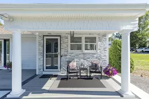 6 Strathmore Rd, Dartmouth, MA 02747 - Photo 8