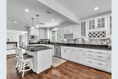 6 Strathmore Rd, Dartmouth, MA 02747 - Photo 20