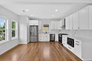 21 Hutchinson St, Winthrop, MA 02152 - Photo 6