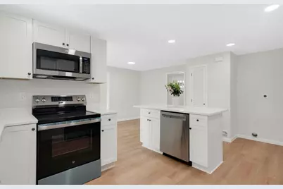 42 Wheeler Dr, Enfield, CT 06082 - Photo 6