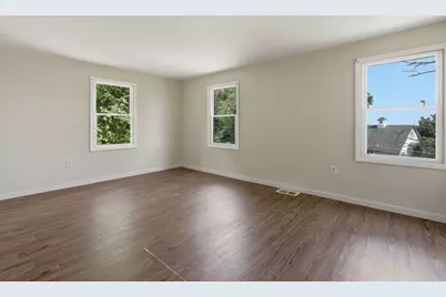24 Washington St, Methuen, MA 01844 - Photo 14