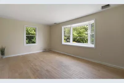 24 Washington St, Methuen, MA 01844 - Photo 4