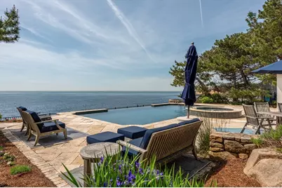 16 Hesperus Circle, Gloucester, MA 01930 - Photo 2