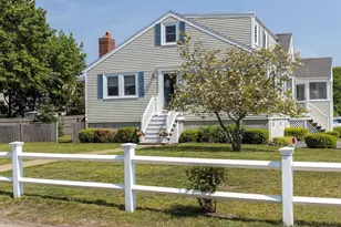 84 Newport Rd, Hull, MA 02045 - Photo 2