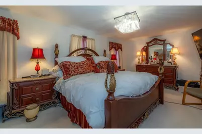5 Poe Cir, Tyngsborough, MA 01879 - Photo 18