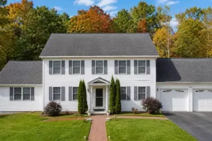 5 Poe Cir, Tyngsborough, MA 01879 - Photo 1