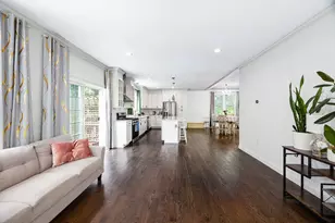 35 Milford St, Medway, MA 02053 - Photo 12