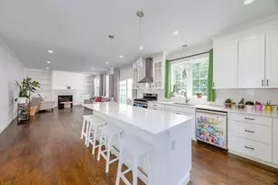 35 Milford St, Medway, MA 02053 - Photo 10