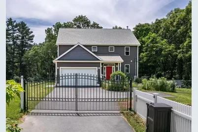 35 Milford Street, Medway, MA 02053 - Photo 1