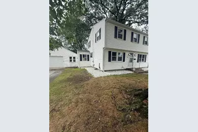 34 Allen St, Chicopee, MA 01020 - Photo 2