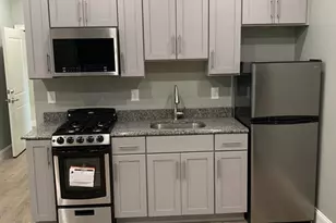 14 Yeamans St, Revere, MA 02151 - Photo 8