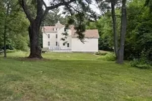 761 Grove St, Worcester, MA 01605 - Photo 24