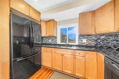 36 Palmer St, Quincy, MA 02169 - Photo 6