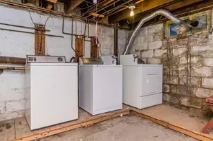 35 Barnes St, Waltham, MA 02453 - Photo 10