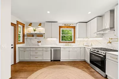 451 Primrose, Haverhill, MA 01830 - Photo 2