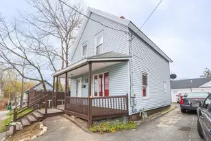 35 Essex St, Athol, MA 01331 - Photo 1