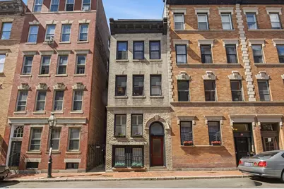 51 Revere St #2, Boston, MA 02114 - Photo 8