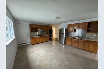 33-35 Hitchcock St, Holyoke, MA 01040 - Photo 20