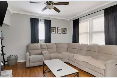 33-35 Hitchcock St, Holyoke, MA 01040 - Photo 4