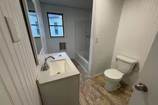 33-35 Hitchcock St, Holyoke, MA 01040 - Photo 16