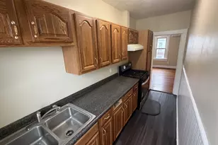 220 Osborn St, Fall River, MA 02724 - Photo 6
