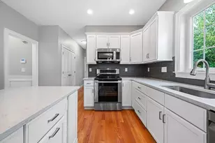 126 Yew St, Douglas, MA 01516 - Photo 10