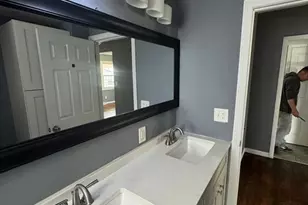 33-35 Hitchcock St, Holyoke, MA 01040 - Photo 6