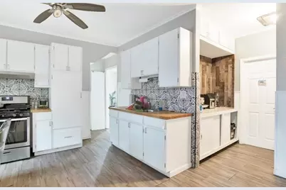 33-35 Hitchcock St #2, Holyoke, MA 01040 - Photo 4