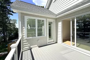26 Laurelwood Dr, Webster, MA 01570 - Photo 16