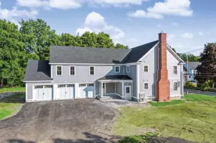 27 Ash St, Hopkinton, MA 01748 - Photo 4
