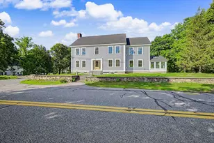 27 Ash St, Hopkinton, MA 01748 - Photo 2