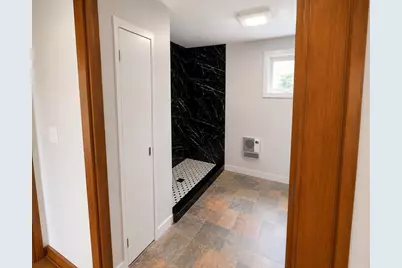 650 Oxford St  S, Auburn, MA 01501 - Photo 6