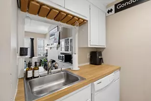 28 Edgerly Rd, Boston, MA 02115 - Photo 8