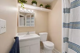 28 Edgerly Rd, Boston, MA 02115 - Photo 10