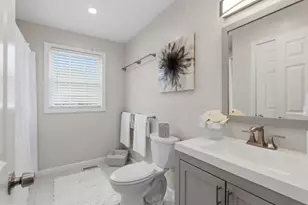 105 Lawrence St, Fall River, MA 02721 - Photo 12