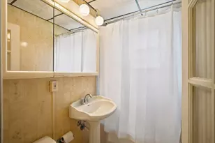 117 Burghardt St, Springfield, MA 01109 - Photo 24