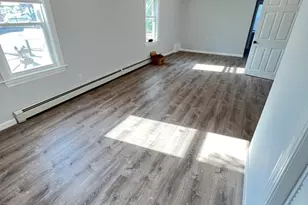 10 Brooks Ave, Quincy, MA 02169 - Photo 10