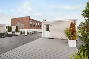 340 W 2nd St, Boston, MA 02127 - Photo 34
