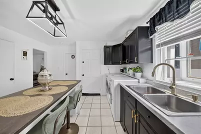 136-138 Sanborn St, Lawrence, MA 01843 - Photo 4