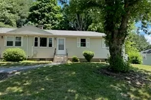 52 Neillian St, Bedford, MA 01730 - Photo 2
