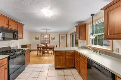 4 Carver Dr, Sandwich, MA 02563 - Photo 12